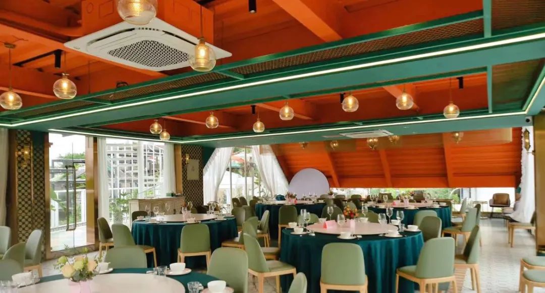 南宁将色彩碰撞到底，看这家深圳餐饮空间设计如何诠释独特的摩洛哥风情
